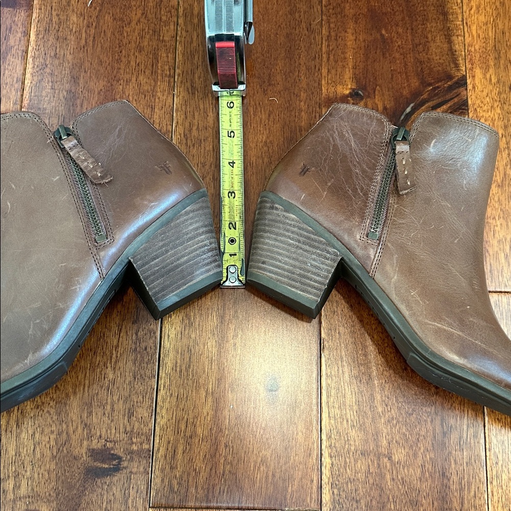 Frye Judith Double Zip Size 9 - Picture 9 of 11
